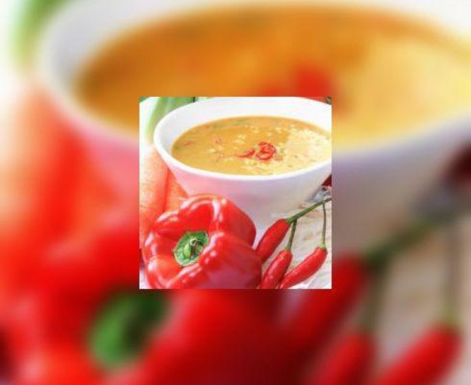 Soupe glacee de poivrons jaune et rouge