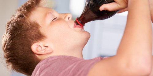 Obesite de l-enfant : les boissons sucrees sont a eviter !