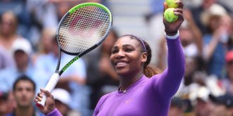 Serena Williams a "failli mourir" en accouchant