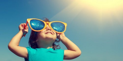 Lunettes de soleil pour enfants : sauvez-leur la… vue !