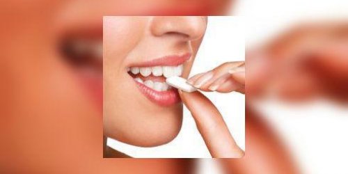 Faut-il manger du chewing-gum pour de bonnes dents ? 