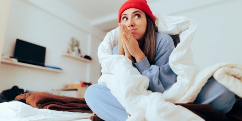 Dormir en pyjama est deconseille pour votre sante, selon des experts