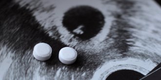 Traitement “inversant” les avortements : l’étude stoppée après 3 hémorragies