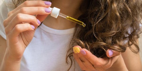 Chute de cheveux : quelles huiles essentielles ?
