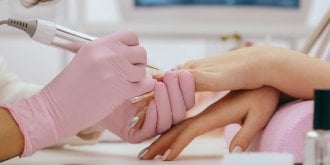 Ce soin pour les mains peut nuire a la sante de vos ongles