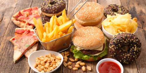 Plan National Nutrition Sante : vaincre la " malbouffe " et l-obesite