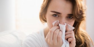 Rhume, nez qui coule : quelles huiles essentielles pour se soigner ?