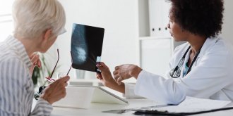 Cancer du sein : les femmes agees seraient plus a risque d’etre surdiagnostiquees