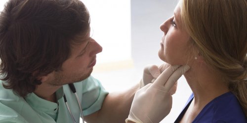 Thyroide : bilan, symptomes et compagnie