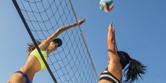La plage, c-est aussi du sport !