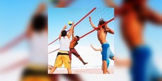 Beach volley, le sport de l-ete