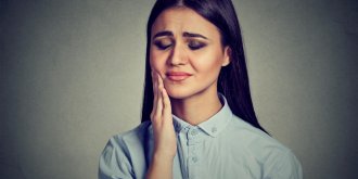 Dent de sagesse : comment reconnaitre la douleur