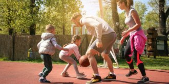 Si trop de poids fait ronfler les enfants, le sport est la double solution