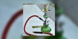 Fumer la chicha : quatre idees fausses a combattre absolument !