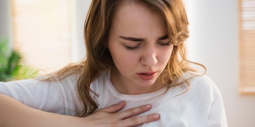 Angine de poitrine : 3 symptomes a connaitre