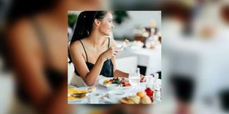 Alimentation en vacances : dangers et arnaques