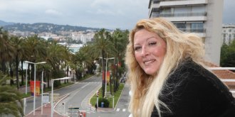 Loana tres amincie : elle se confie sur sa perte de poids drastique