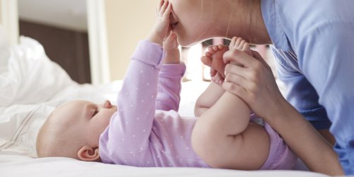 Regurgitation et reflux gastro-oesophagien du bebe : les reponses de l’expert a vos questions 