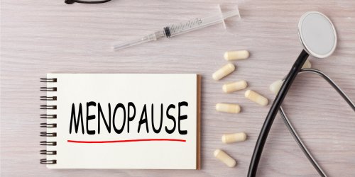 La menopause precoce triple le risque de problemes de sante a la soixantaine