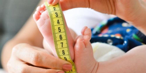 IMC de bebe : les normes de poids et de taille au cours des deux premieres annees