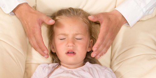 Hypnoanalgesie : l’hypnose pour soulager les douleurs chez les enfants