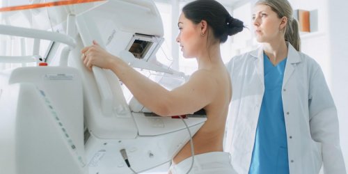 Mammographie des 30 ans : elle pourrait etre benefique pour les femmes a risque