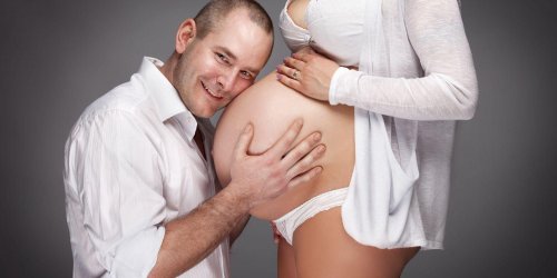 Accouchement de jumeaux: mieux vaut une naissance par voie naturelle que par cesarienne