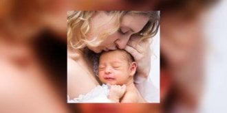 Autisme : l’accouchement, un moment cle ?