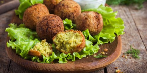 Accras, samossas, falafels… 9 aliments d’une meme marque contamines par des listerias