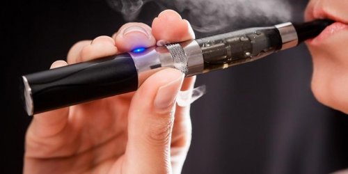 Cigarette electronique : vapoter tous les jours doublerait le risque d’infarctus