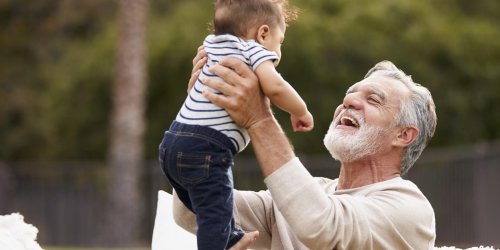 Les peres ages mettent en danger la sante de leur partenaire et de leur enfant a naitre...