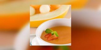 Soupe de melon aux fraises