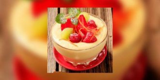 Fraises et creme anglaise a l-orange