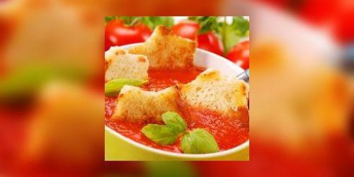 Soupe de tomates au basilic