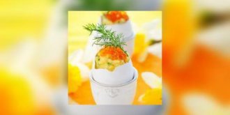 Oeufs brouilles aux oeufs de saumon