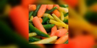 Haricots verts et carottes citronnes