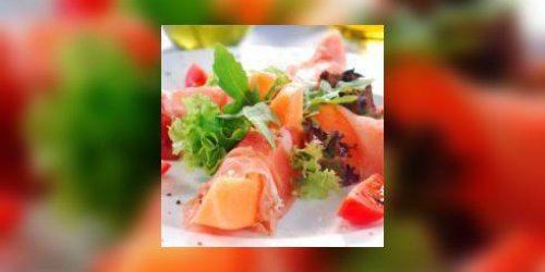 Salade melon, parme, champignons et langoustines