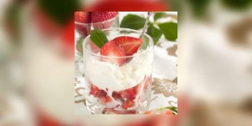 Fraises au fromage blanc glace vanille