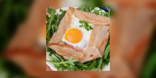 Crepes a l-oeuf casse 
