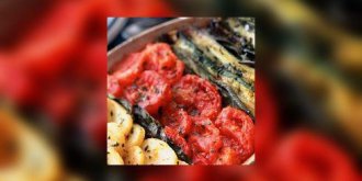 Tomates gratinees aux herbes