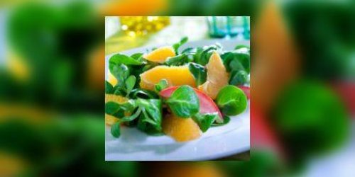 Mache, poivrade et orange en salade