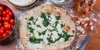 Pizza aux epinards et a la ricotta