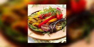 Salade d-aubergines et de tomates roties