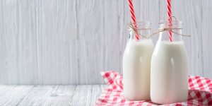 Boire du lait entier protegerait les enfants de l’obesite et du surpoids