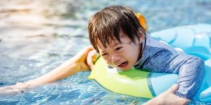 Comment aider votre enfant a vaincre sa peur de l-eau ?