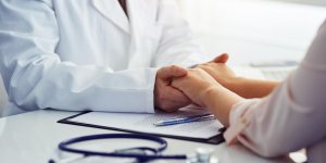 Cancer : des medecins alertent sur des chirurgies illegales