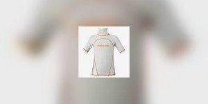 Maillot de bain-Tee-shirt anti-UV !