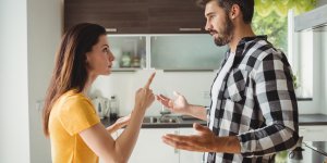 7 facons de reconnaitre quand il vous ment