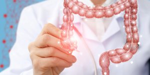 Sigmoidite et diverticulose : symptomes et traitements