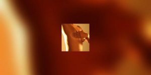 Menopause : le traitement hormonal augmente-t-il le risque de cancer du sein ?